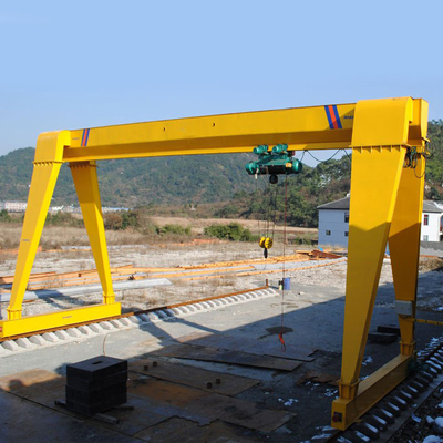 Portique Crane Industrial With Electric Hoist de grande envergure