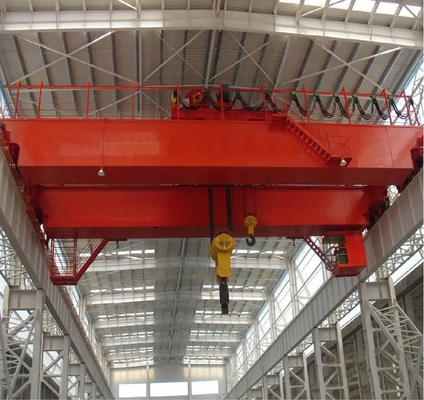 La capacité lourde a adapté la double poutre aux besoins du client pont roulant de 50 tonnes